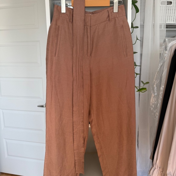 Aritzia Linen Pants (size 4) - Picture 6 of 7
